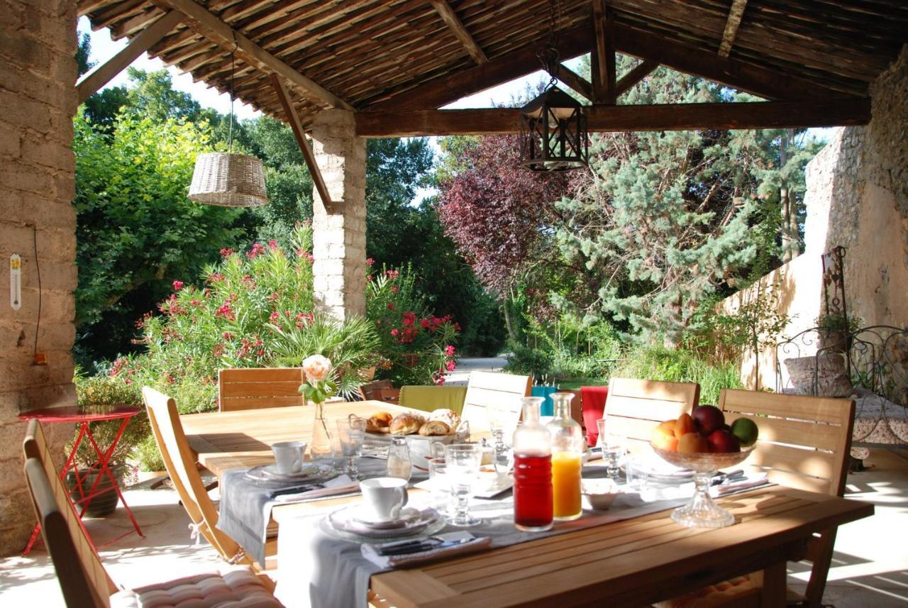 Le Moulin Des Pinchinats Bed and Breakfast Aix-en-Provence Buitenkant foto