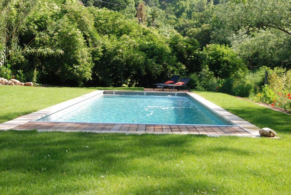 Le Moulin Des Pinchinats Bed and Breakfast Aix-en-Provence Buitenkant foto